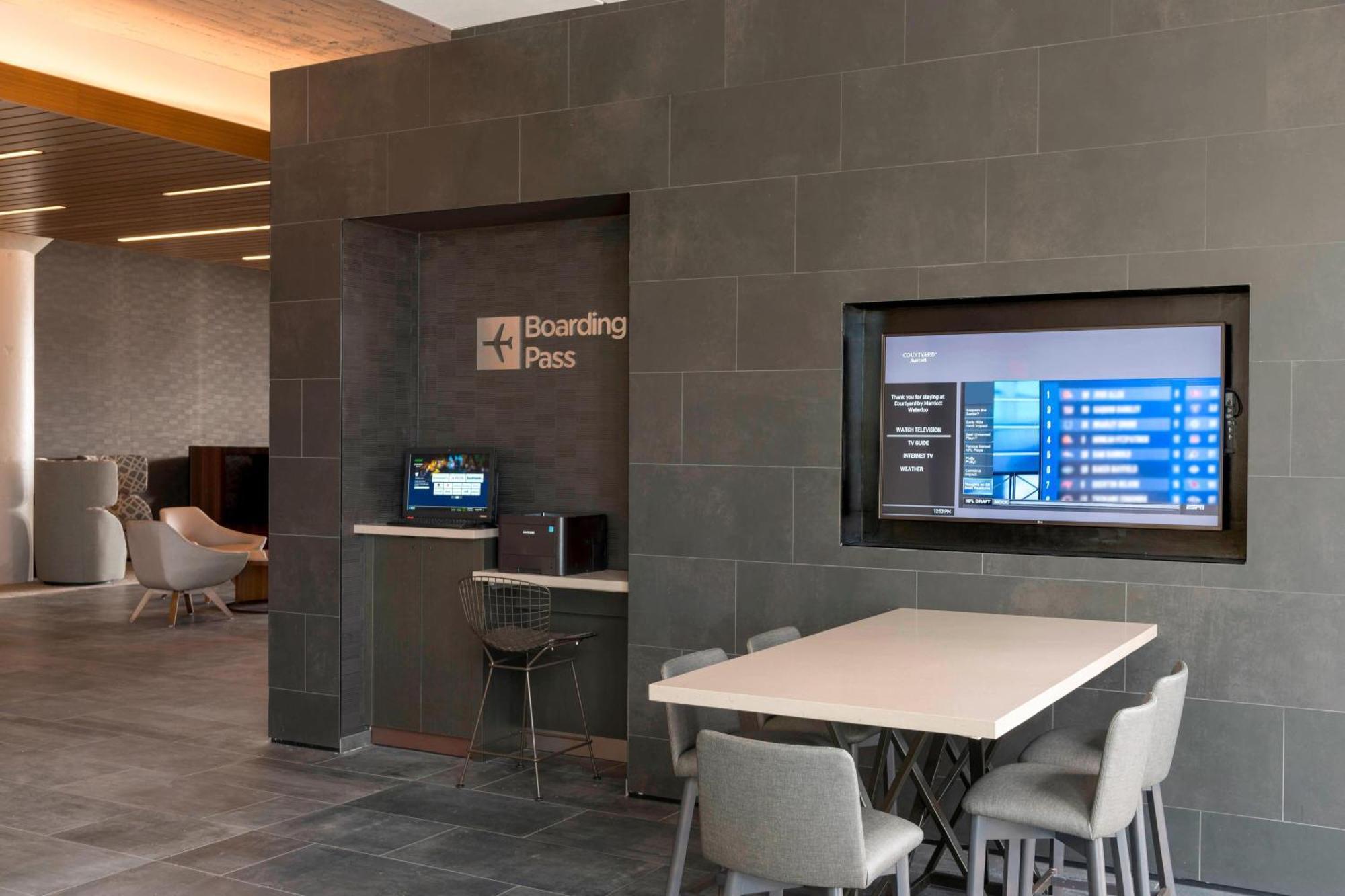 Courtyard By Marriott Waterloo Cedar Falls Luaran gambar